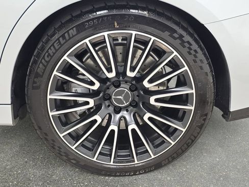 Used 2025 Mercedes-Benz E 53 AMG e 4MATIC Sedan image 33