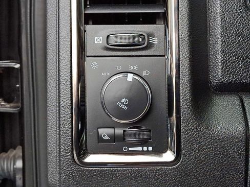 Used 2018 RAM 1500 Sport image 26