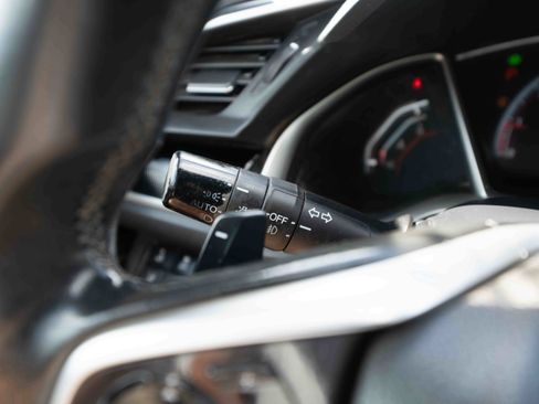 Used 2020 Honda Civic Sport image 13
