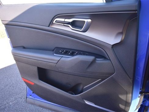 New 2026 Kia Sportage EX image 29