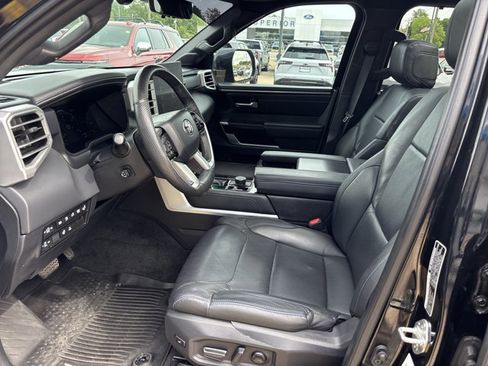 Used 2024 Toyota Tundra Platinum AWD/4WD image 14