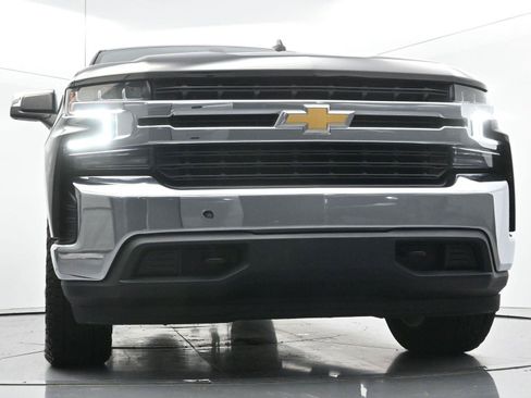 Used 2022 Chevrolet Silverado 1500 LT AWD/4WD image 44