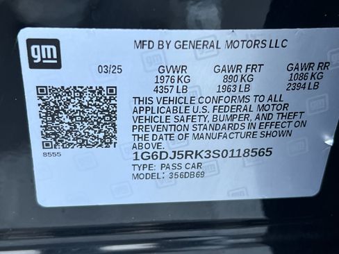 Certified 2025 Cadillac CT4 Luxury w/ Sun And Sound Package RWD image 27