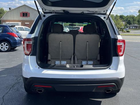 Used 2016 Ford Explorer FWD image 26