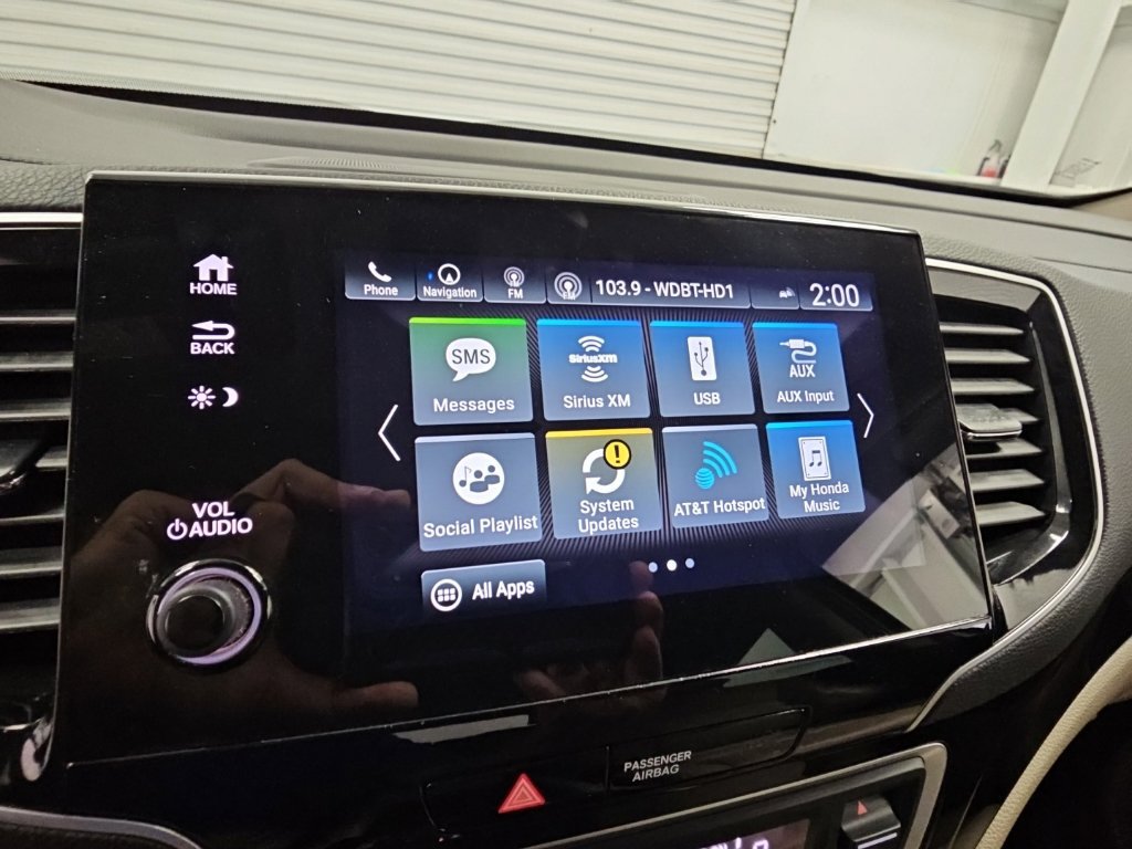 Used 2022 Honda Pilot Touring image 18
