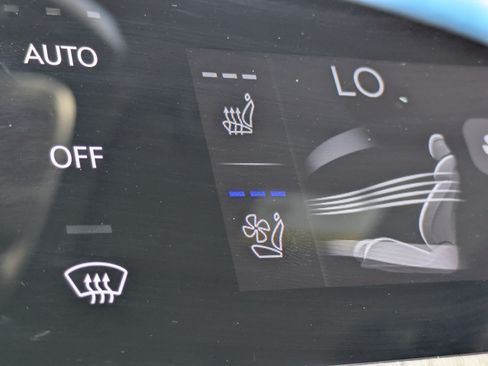 Used 2025 Genesis GV80 3.5T Prestige AWD/4WD image 27