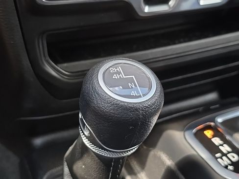 Used 2022 Jeep Wrangler Unlimited Sport AWD/4WD image 13