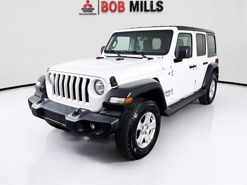 Used 2021 Jeep Wrangler Unlimited Sport image 3