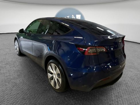 Used 2023 Tesla Model Y Long Range AWD/4WD image 6
