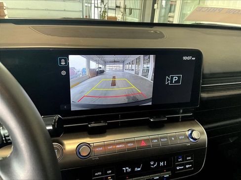 Used 2025 Hyundai Kona SEL image 19