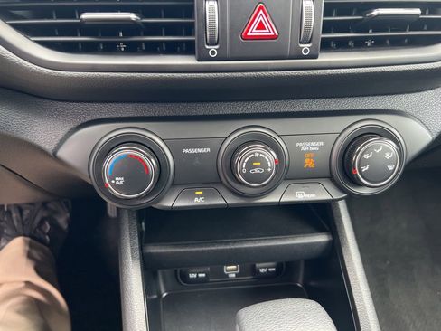 Certified 2023 Kia Forte LXS image 50