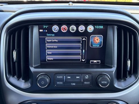 Used 2018 GMC Canyon SLT AWD/4WD image 19