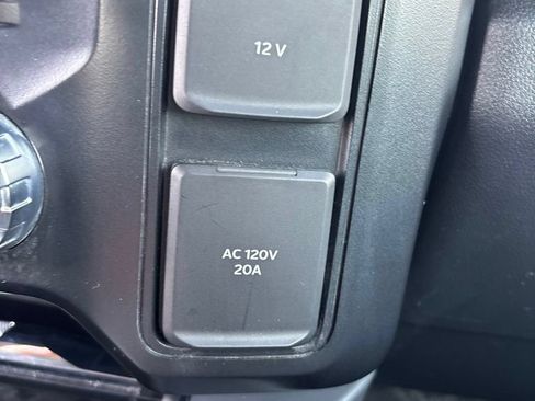Used 2024 Ford F250 Lariat w/ Lariat Ultimate Package AWD/4WD image 22