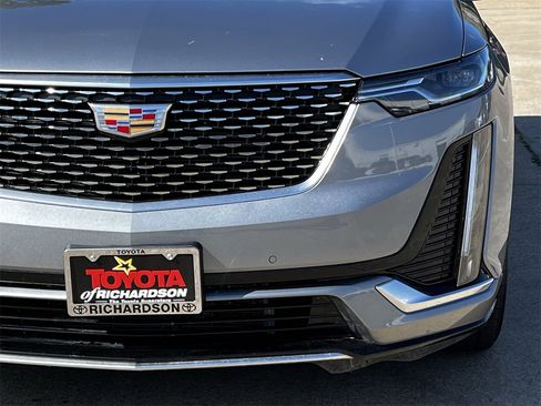 Used 2025 Cadillac XT6 Premium Luxury image 8