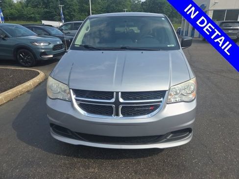Used 2014 Dodge Grand Caravan SE w/ Quick Order Package 29E SE FWD image 2