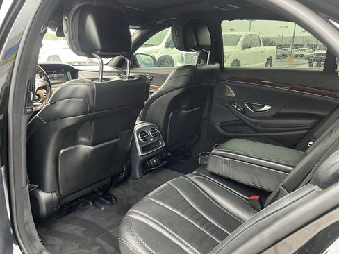 Used 2016 Mercedes-Benz S 550 4MATIC Sedan image 32