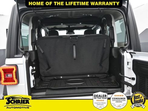 Used 2024 Jeep Wrangler Rubicon w/ Capability Package image 38