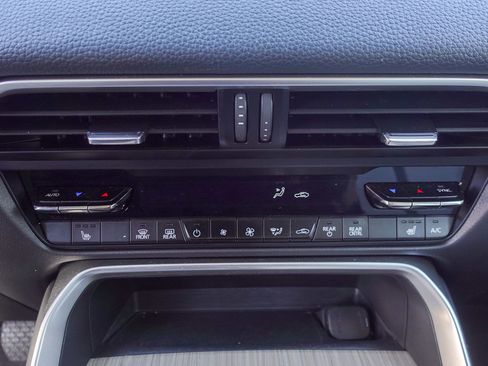 Used 2024 MAZDA CX-90 Plug-In Hybrid w/ Preferred image 18