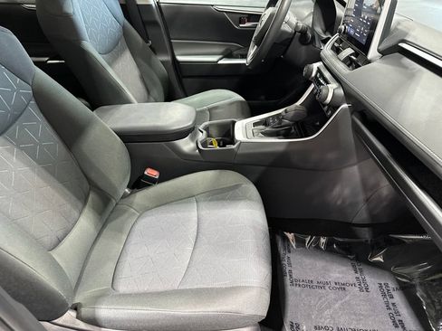 Used 2023 Toyota RAV4 XLE w/ Convenience Package AWD/4WD image 17