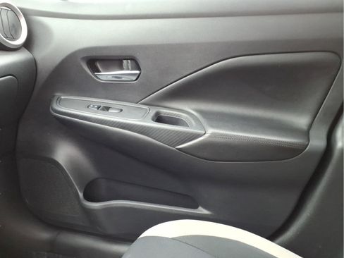 Used 2020 Nissan Versa SV FWD image 25