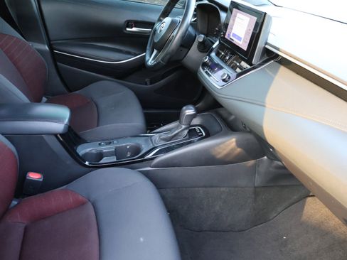 Used 2023 Toyota Corolla SE image 8