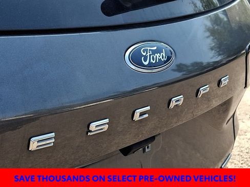 Used 2020 Ford Escape SE Sport AWD/4WD image 25