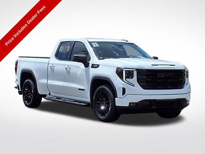 Used 2023 GMC Sierra 1500 Elevation w/ LPO, Elevation Black Package