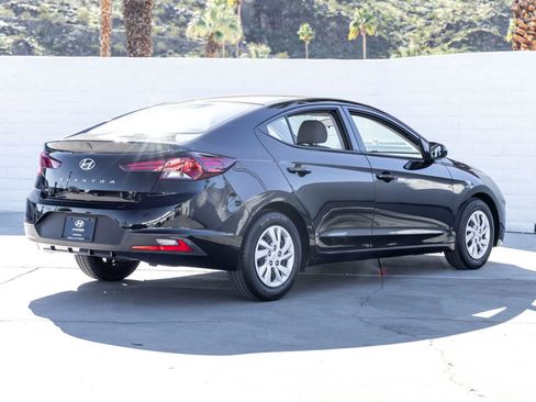 Used 2020 Hyundai Elantra SE image 13