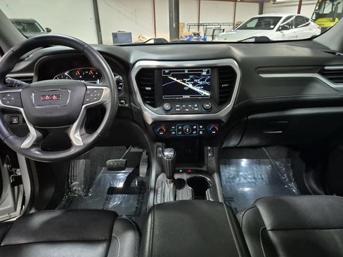 Used 2017 GMC Acadia SLT AWD/4WD image 22