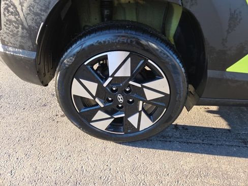 Used 2024 Hyundai Kona SEL AWD/4WD image 22
