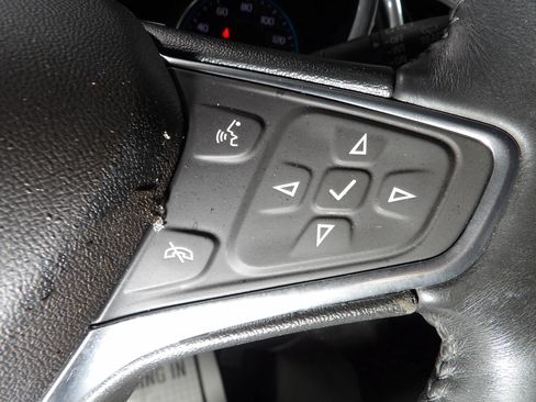 Used 2018 Chevrolet Equinox LT w/ Sun & Infotainment Package FWD image 15