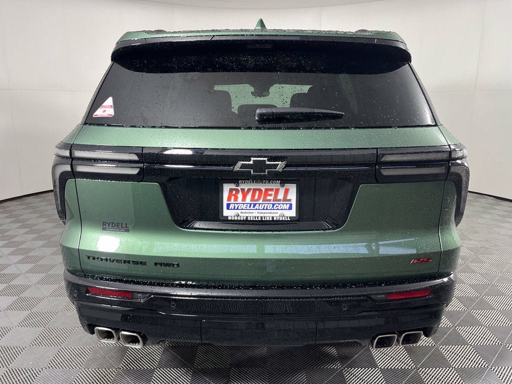 New 2027 Chevrolet Traverse RS w/ LPO, Floor Liner Package AWD/4WD image 5