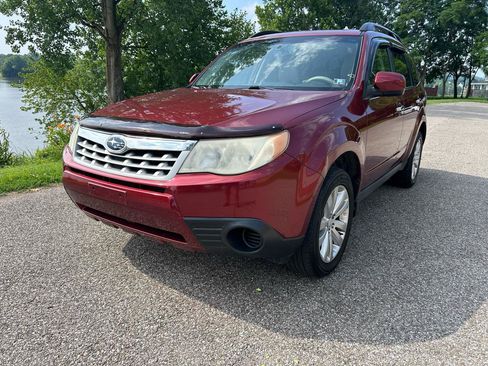 Used 2011 Subaru Forester 2.5X Premium AWD/4WD image 1