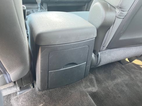 Used 2011 Nissan Xterra PRO-4X AWD/4WD image 32