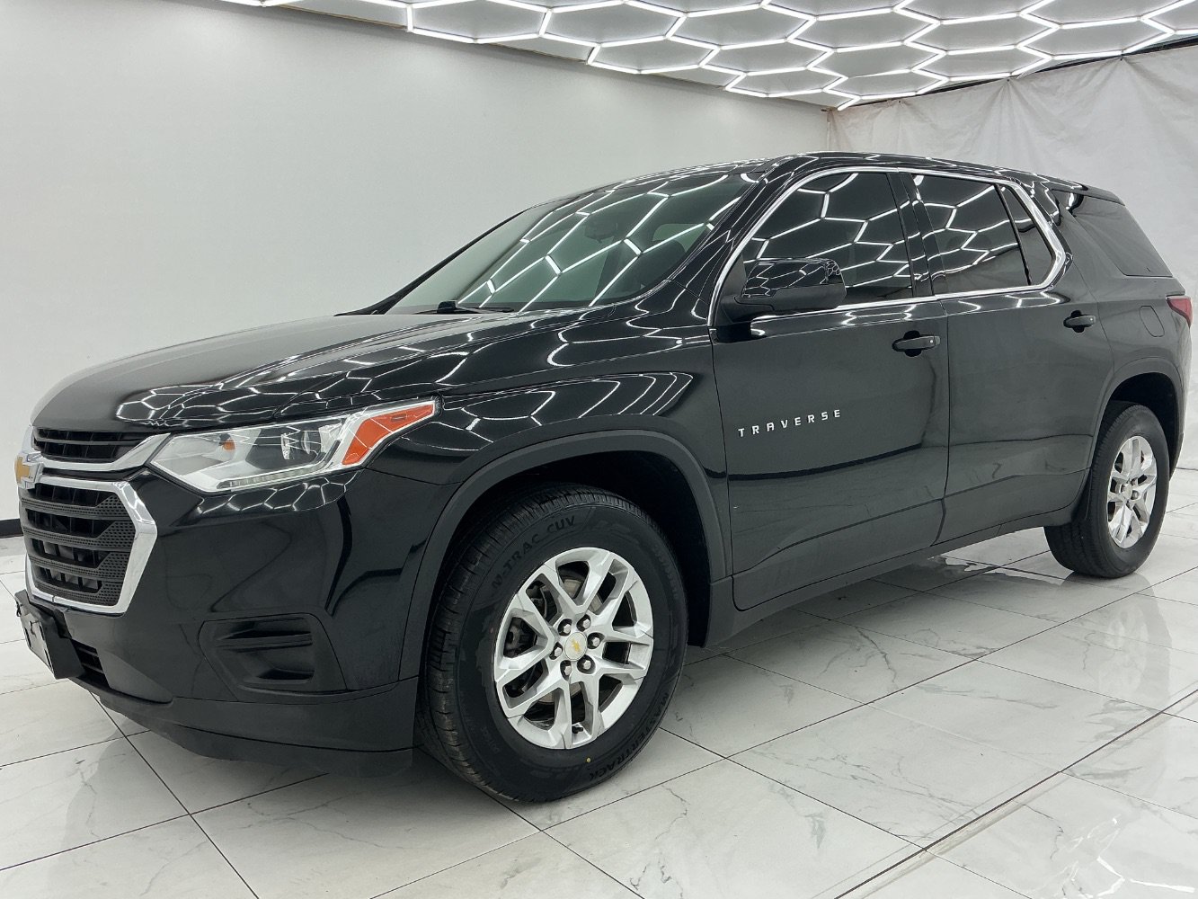 Used 2021 Chevrolet Traverse LS AWD/4WD image 6