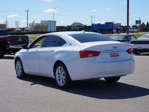 Used 2019 Chevrolet Impala LT FWD image 5