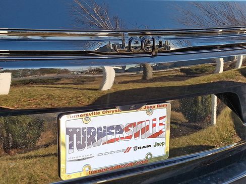 New 2026 Jeep Grand Cherokee Altitude image 4