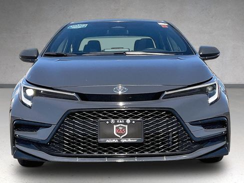 Used 2024 Toyota Corolla SE w/ SE Premium Package FWD image 3