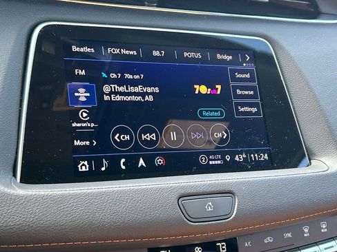 Certified 2023 Cadillac XT4 Premium Luxury w/ Enhanced Visibility Package image 35