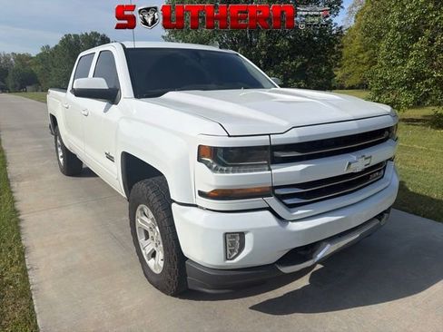 Used 2018 Chevrolet Silverado 1500 LT w/ Texas Edition image 1