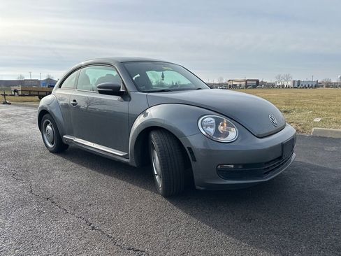 Used 2012 Volkswagen Beetle 2.5 image 13
