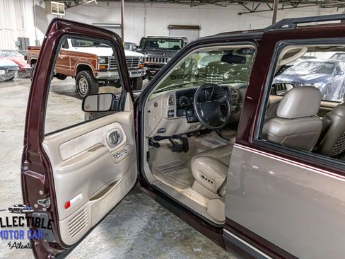 Used 1997 Chevrolet Suburban 2WD w/ Preferred Equipment Group 3 image 46