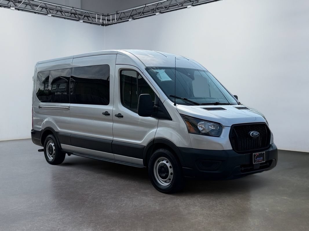 Used 2023 Ford Transit 350 XL RWD image 3