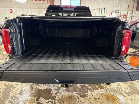 Certified 2021 GMC Sierra 2500 Denali w/ Denali Ultimate Package AWD/4WD image 22