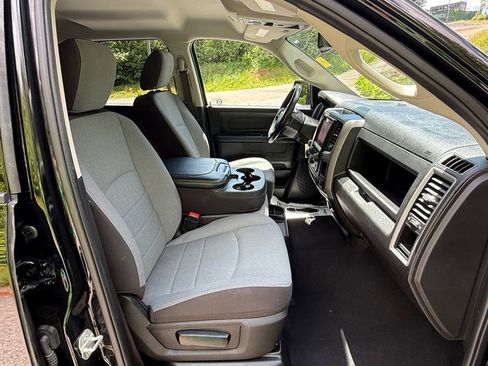 Used 2023 RAM 1500 Express w/ Wheel & Sound Group AWD/4WD image 18