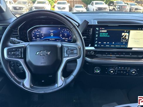 Certified 2024 Chevrolet Silverado 1500 RST AWD/4WD image 15