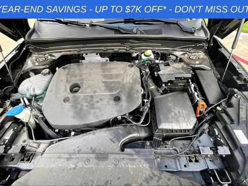 Used 2025 Volvo XC40 B5 Core w/ Protection Package Premier image 29