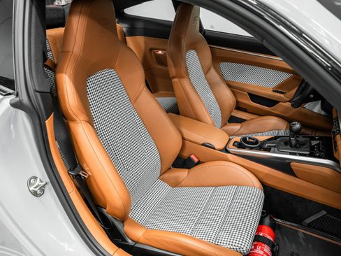 Used 2023 Porsche 911 Sport Classic image 24