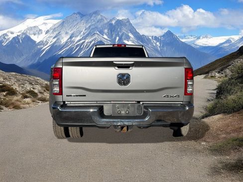 Used 2021 RAM 3500 Big Horn image 4