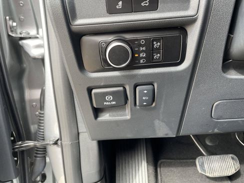 Certified 2024 Ford Expedition Max XLT image 13